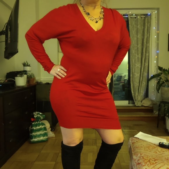 Alexander McQueen Red Cashmere and Silk Sweater Size Medium - Picture 5 of 7